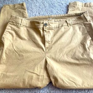 Women’s Old Navy Skinny Khakis Size 18 Short